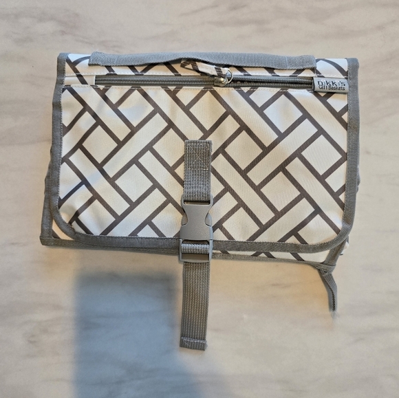 Nikkis Gift Change Mat Waterproof Diaper Changing Travel Portable Pad Bag Travel - Picture 3 of 10